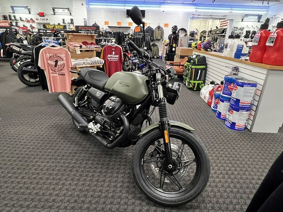 2024 Moto Guzzi V7 Stone