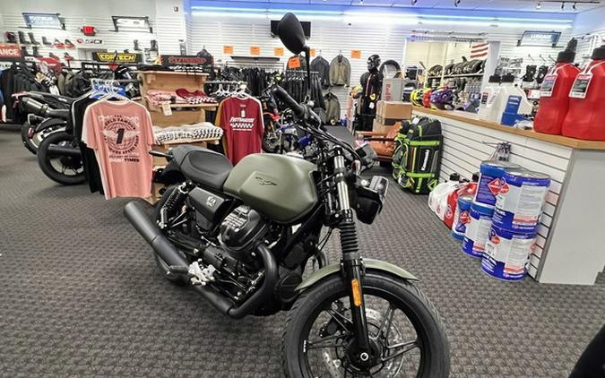 2024 Moto Guzzi V7 Stone