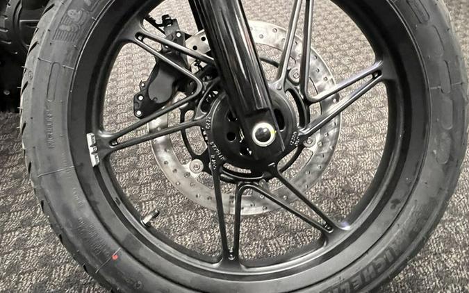 2024 Moto Guzzi V7 Stone