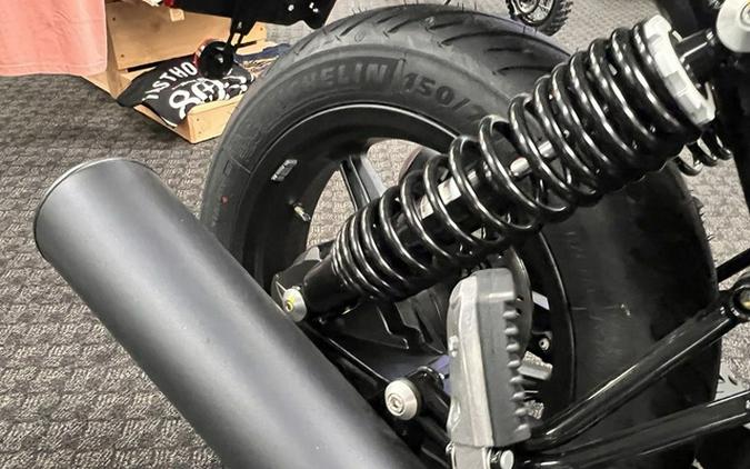 2024 Moto Guzzi V7 Stone