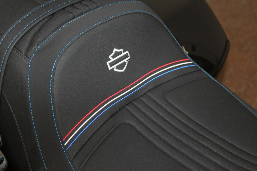 2026 Harley-Davidson® Street Glide® Midnight Ember