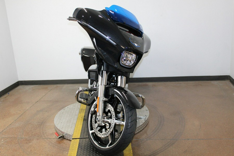 2026 Harley-Davidson® Street Glide® Midnight Ember