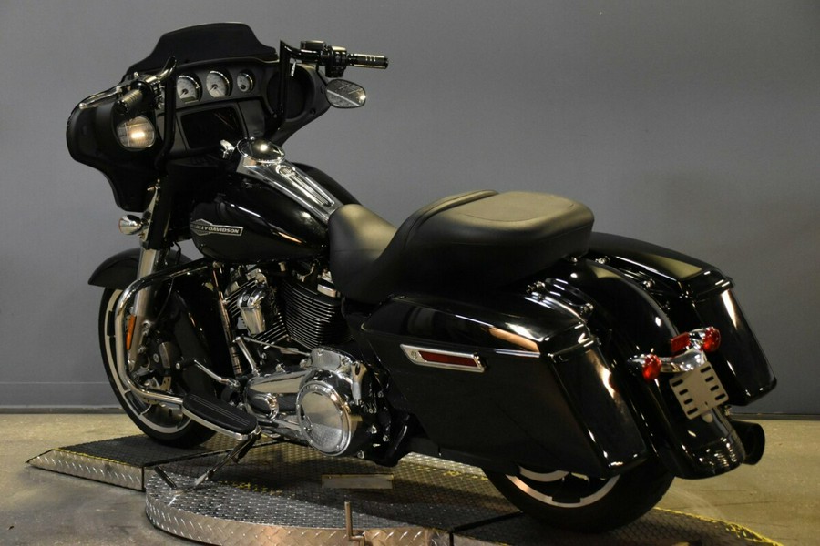 2022 Harley-Davidson Street Glide