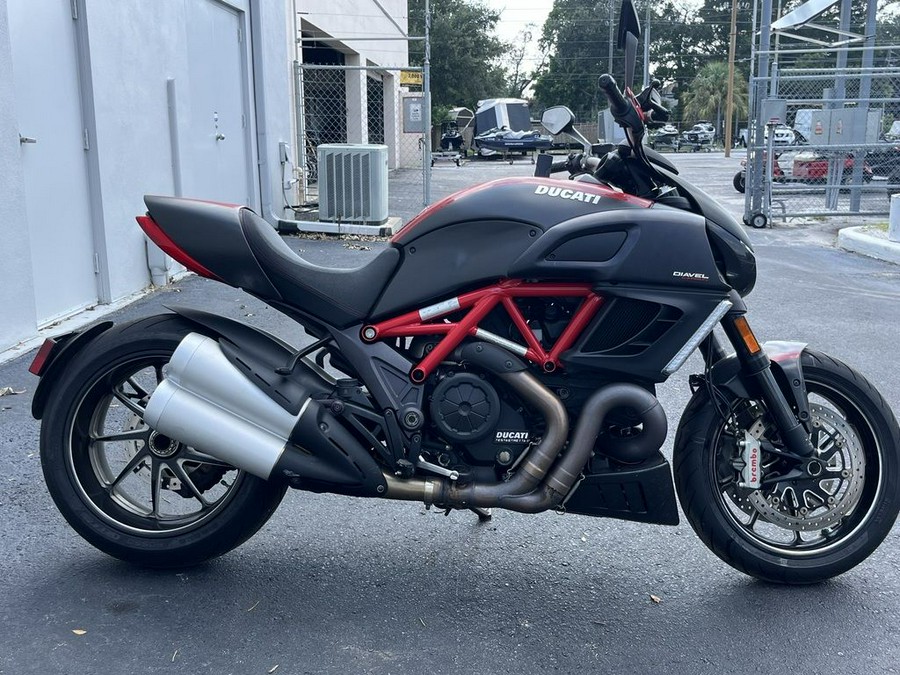 2013 Ducati Diavel Carbon