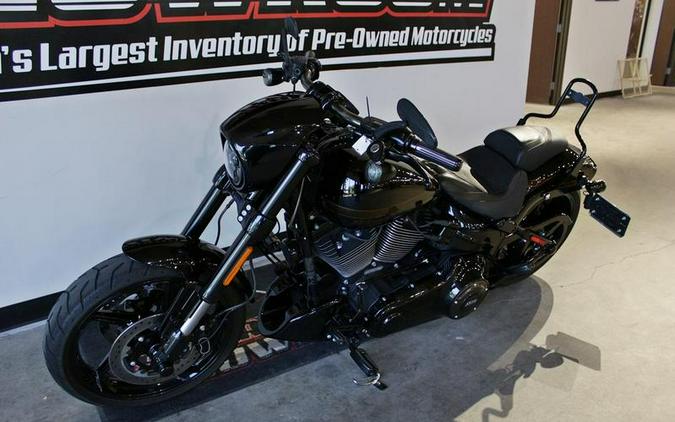 2017 Harley-Davidson® FXSE - CVO™ Pro Street Breakout®