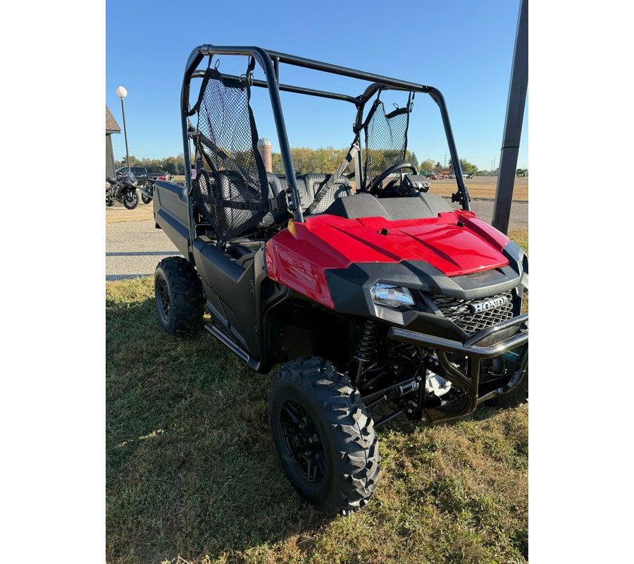 2026 Honda Pioneer 700 Deluxe