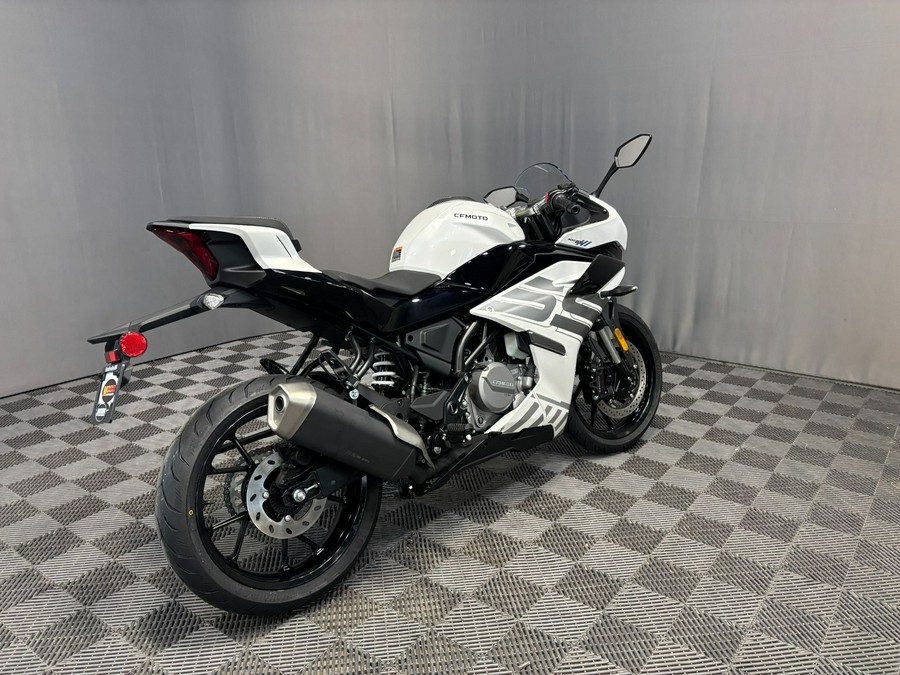 2026 CFMOTO 300SS