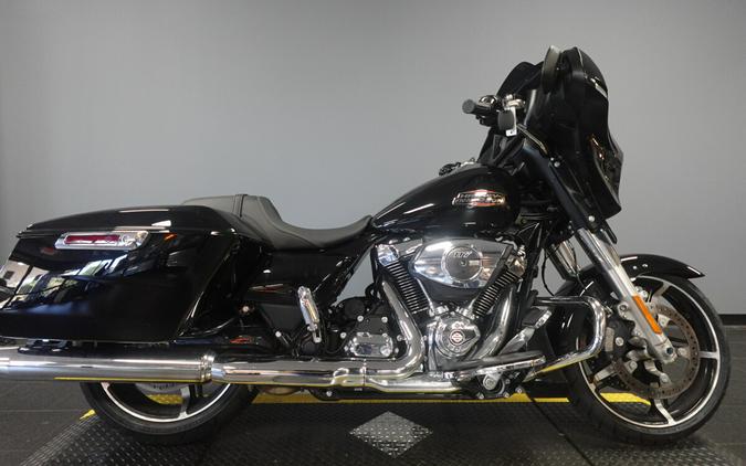 2024 Harley-Davidson Street Glide FLHX