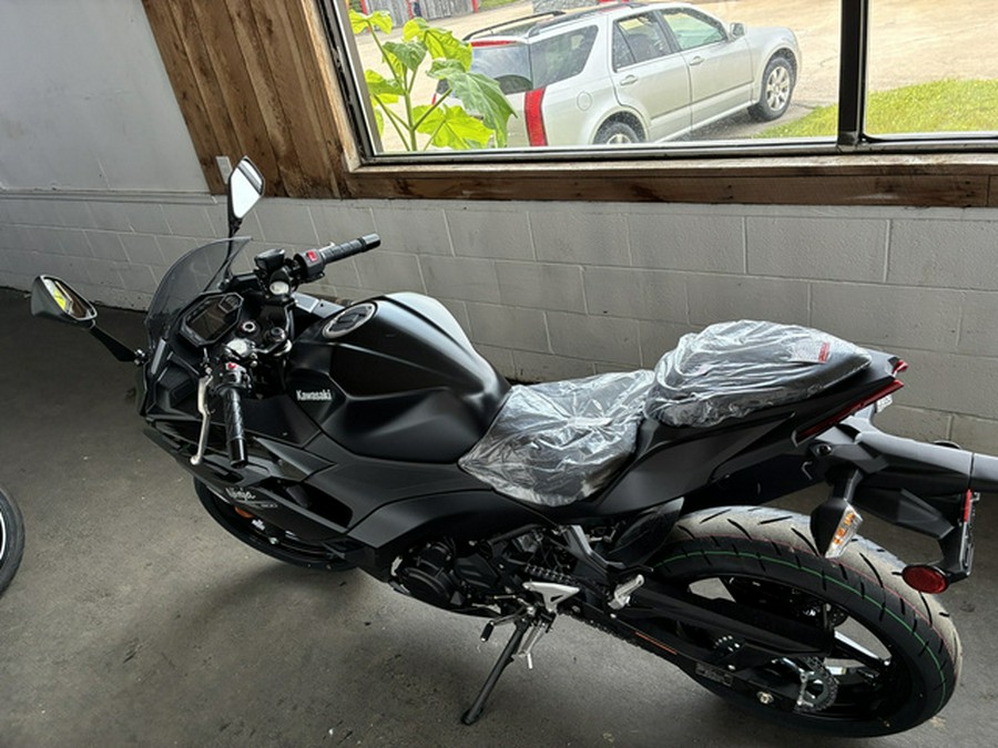 2026 Kawasaki EX500HTFNN