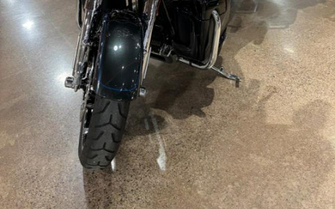 2013 Harley-Davidson CVO™ Ultra Classic® Electra Glide® 110th Anniversary Edition
