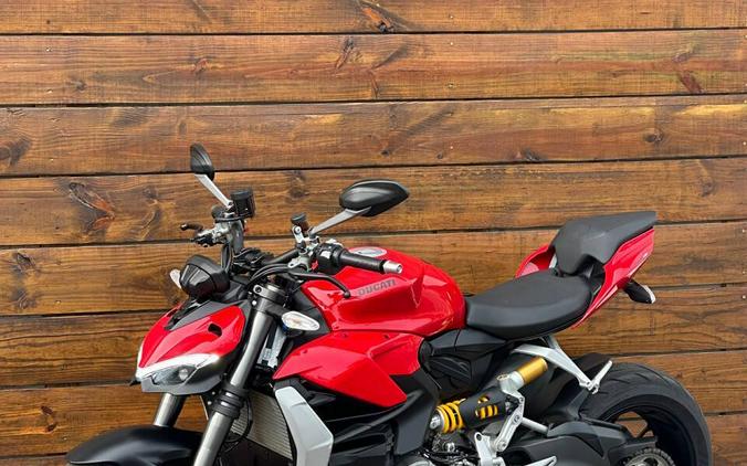 2022 Ducati Streetfighter V2