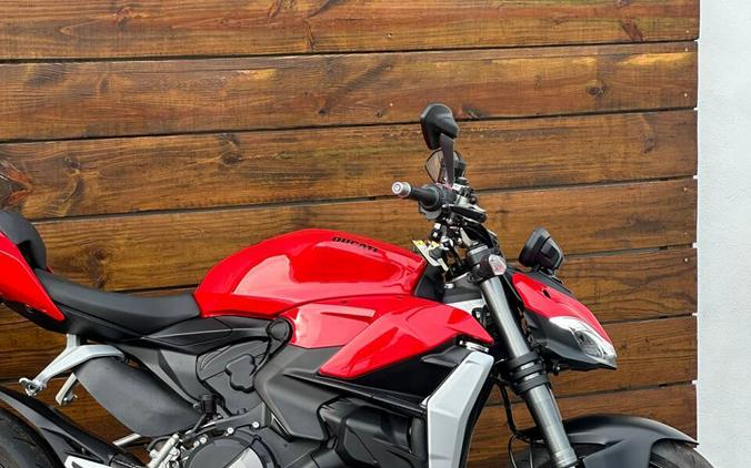 2022 Ducati Streetfighter V2