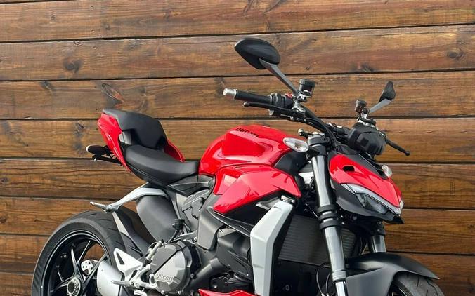 2022 Ducati Streetfighter V2