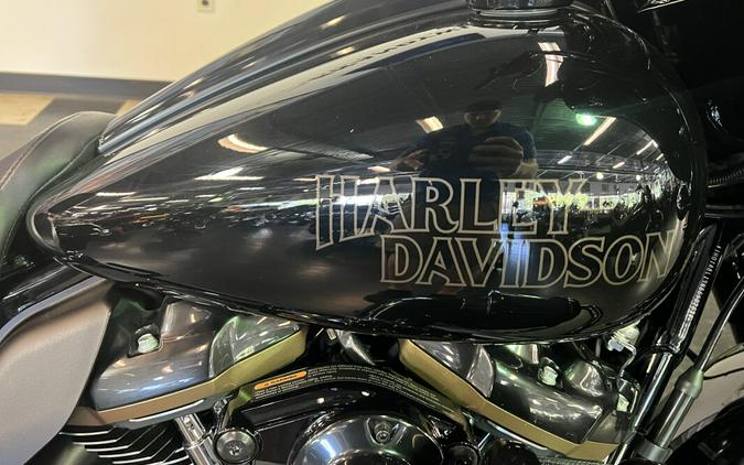 2022 Harley-Davidson Street Glide ST Vivid Black FLHXST