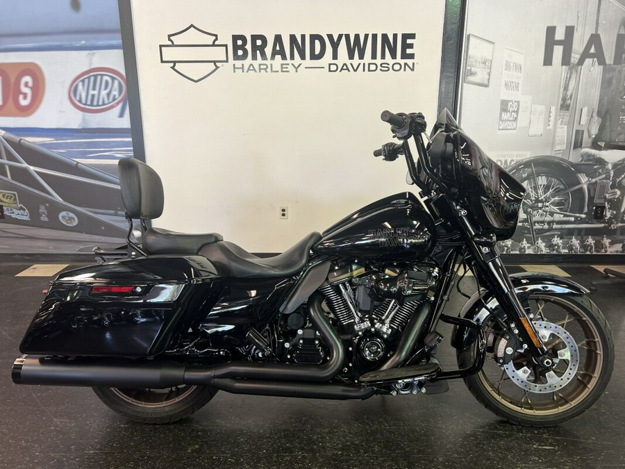 2022 Harley-Davidson Street Glide ST Vivid Black FLHXST