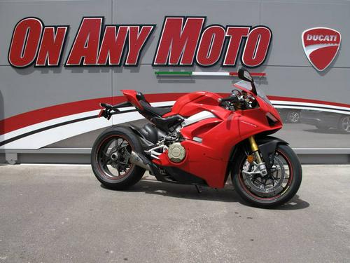 2018 Ducati Panigale V4 S – First Ride