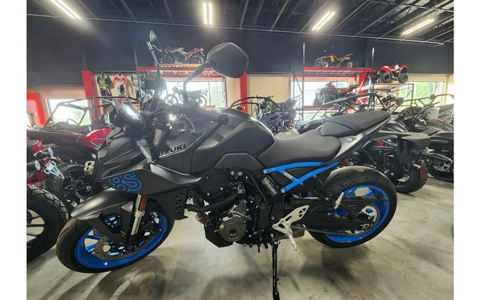 2024 Suzuki GSX-8S