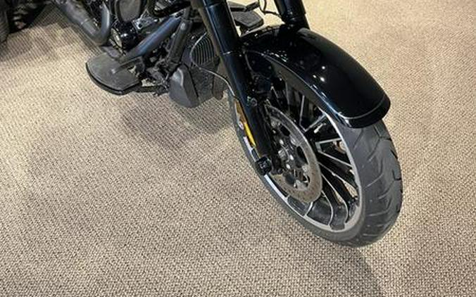 2024 Harley-Davidson® FLTRT - Road Glide® 3