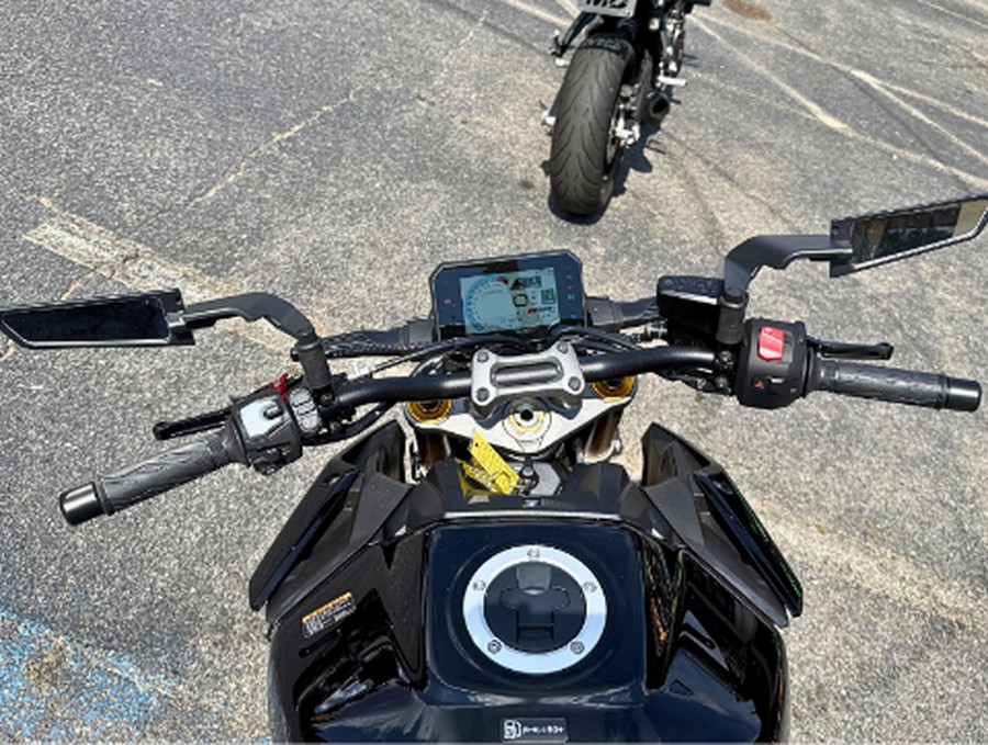 2025 Suzuki GSX-S1000