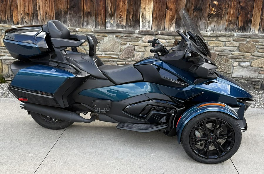 2023 Can-Am Spyder RT BLUE