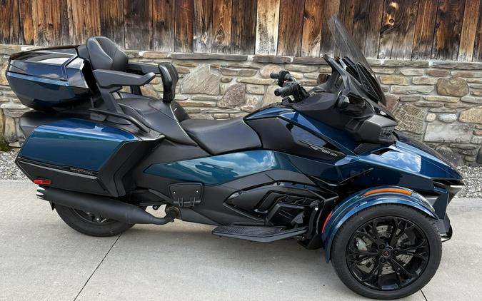 2023 Can-Am Spyder RT BLUE