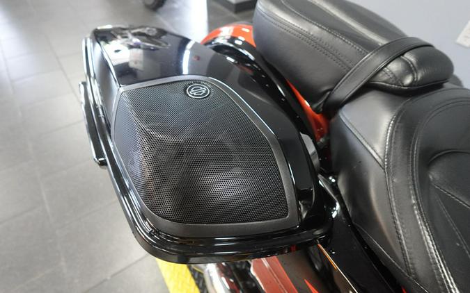 2017 Harley-Davidson CVO Street Glide FLHXSE