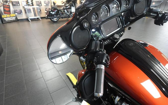 2017 Harley-Davidson CVO Street Glide FLHXSE