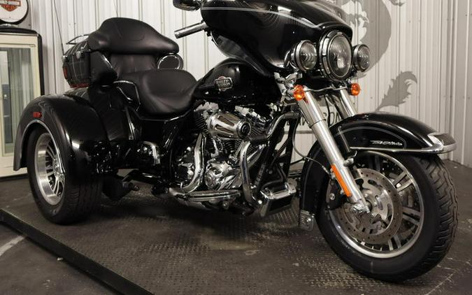 2012 Harley-Davidson® FLHTCUTG - Tri Glide® Ultra Classic®