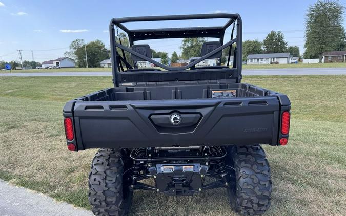 2025 Can-Am® Defender DPS HD9 Compass Green