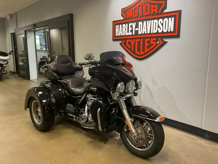 2019 Harley-Davidson® FLHTCUTG - Tri Glide® Ultra