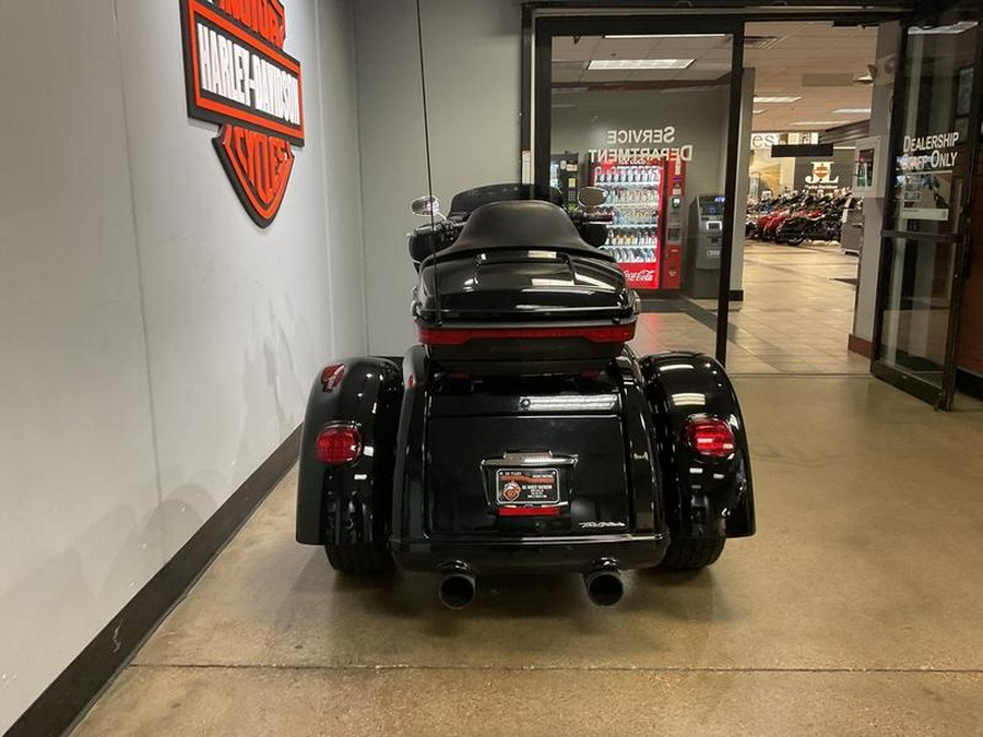 2019 Harley-Davidson® FLHTCUTG - Tri Glide® Ultra