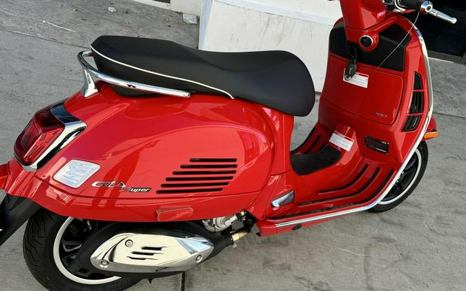 2024 Vespa GTS Super 300