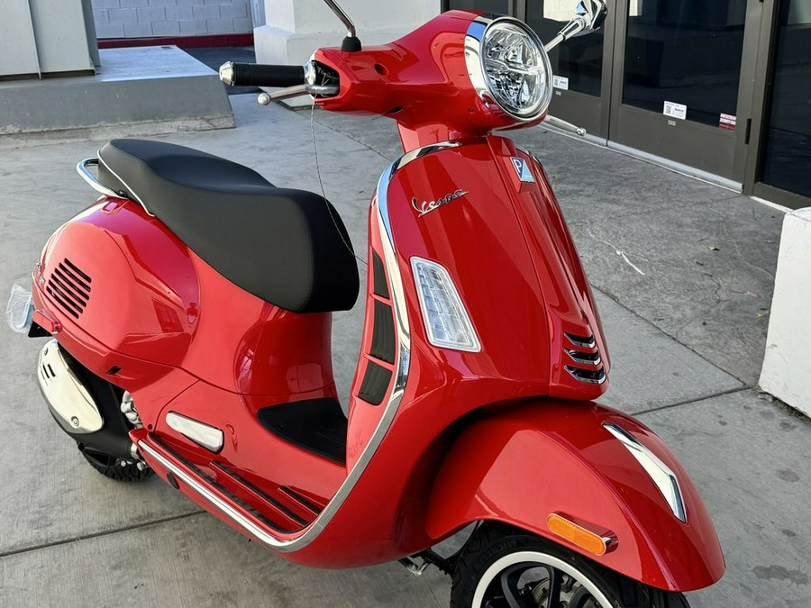 2024 Vespa GTS Super 300