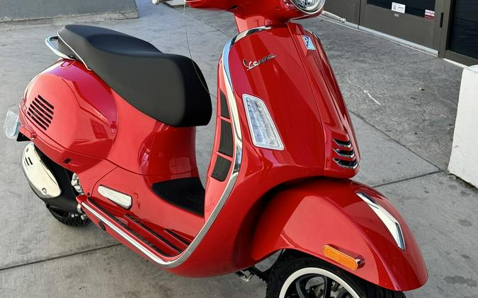 2024 Vespa GTS Super 300