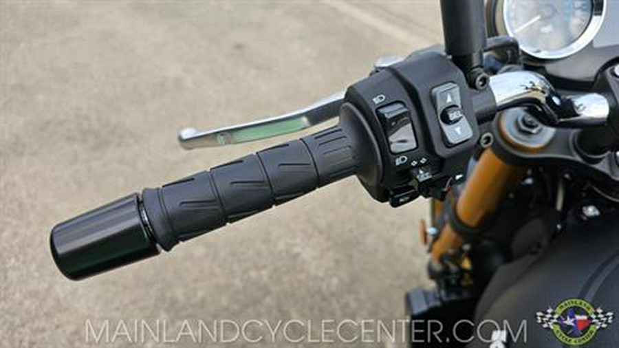 2025 Kawasaki Z900RS SE ABS