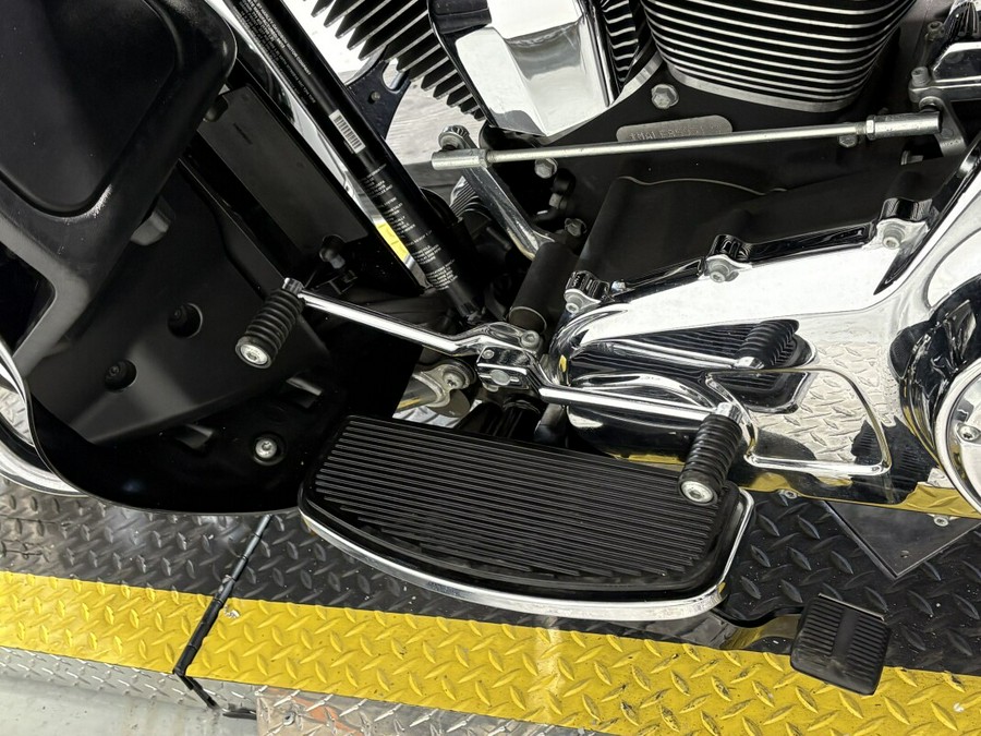 2015 Harley-Davidson® Tri Glide® Ultra Black