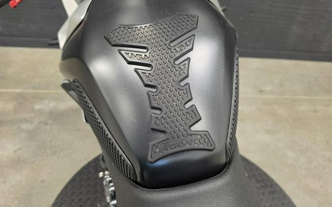 2024 Suzuki GSX 8R