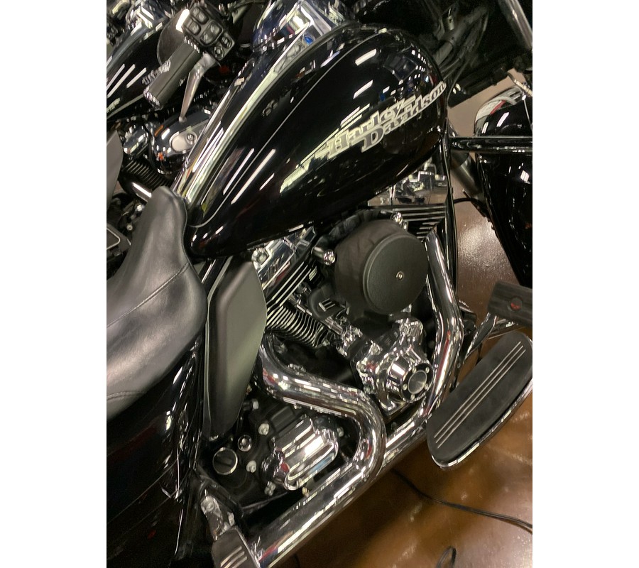 2016 Harley-Davidson® STREET GLIDE SPECIAL