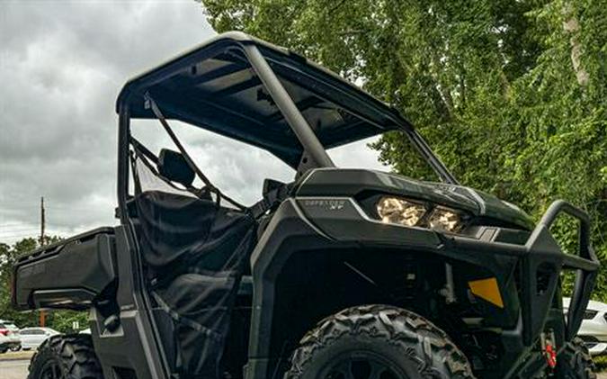 2024 Can-Am Defender XT HD9