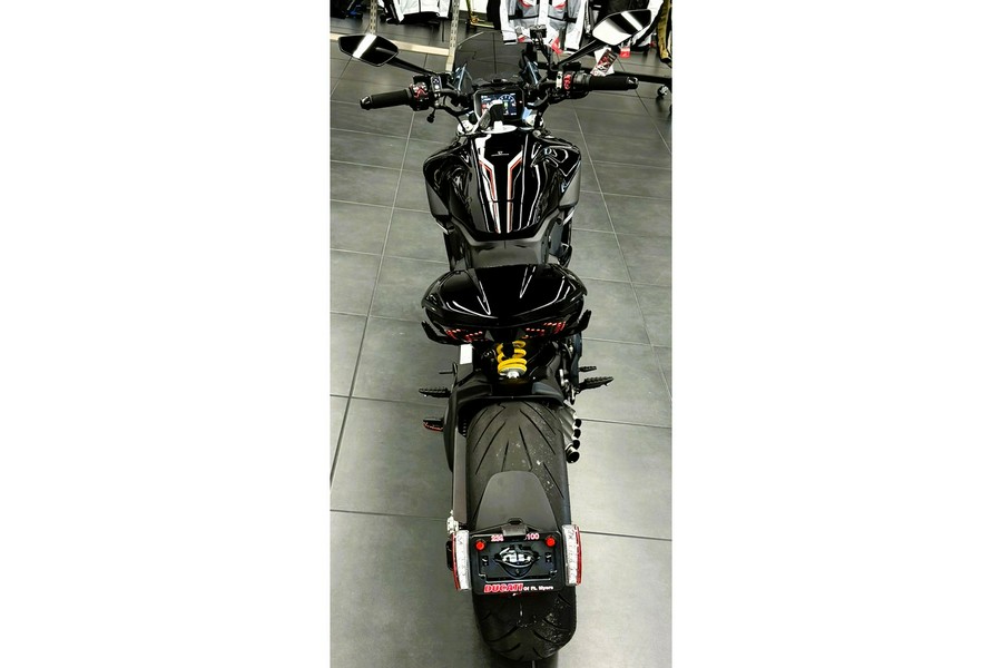 2023 Ducati Diavel V4 Thrilling Black