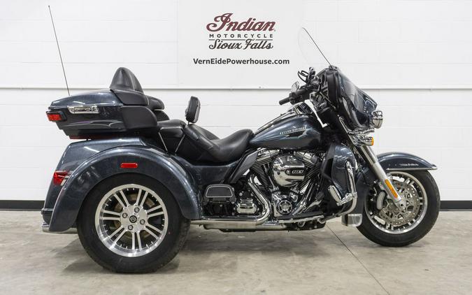 2015 Harley-Davidson® FLHTCUTG - Tri-Glide® Ultra