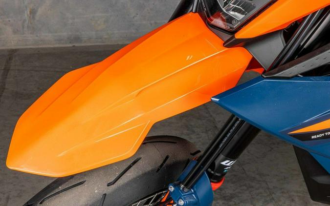 2026 KTM SMC 690 R