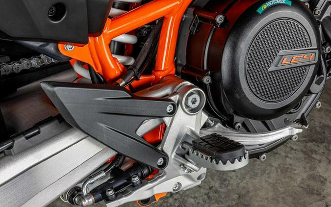 2026 KTM SMC 690 R