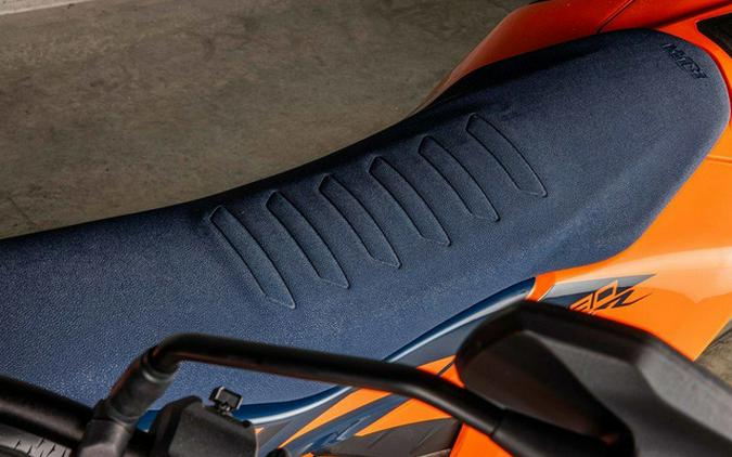 2026 KTM SMC 690 R