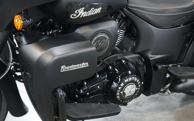 2023 Indian Motorcycle® Roadmaster® Dark Horse® Black Smoke