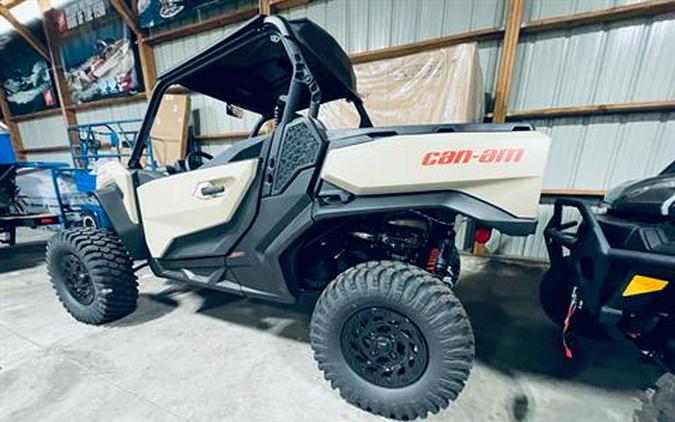 2023 Can-Am Commander XT-P 1000R