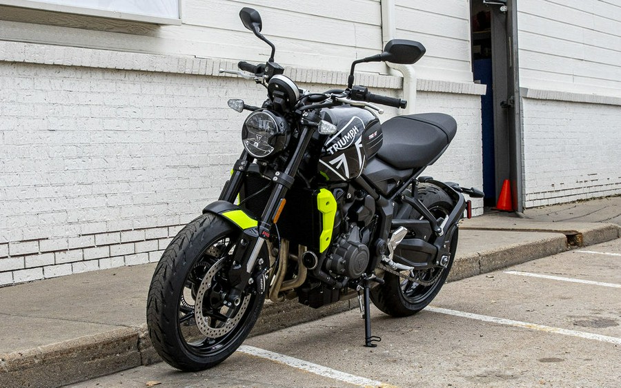 2024 Triumph Trident 660 Jet Black/Triumph Racing Yellow