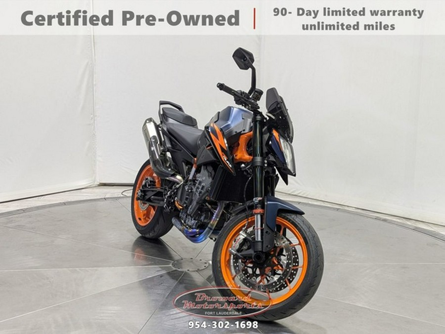 2022 KTM Duke 890 R