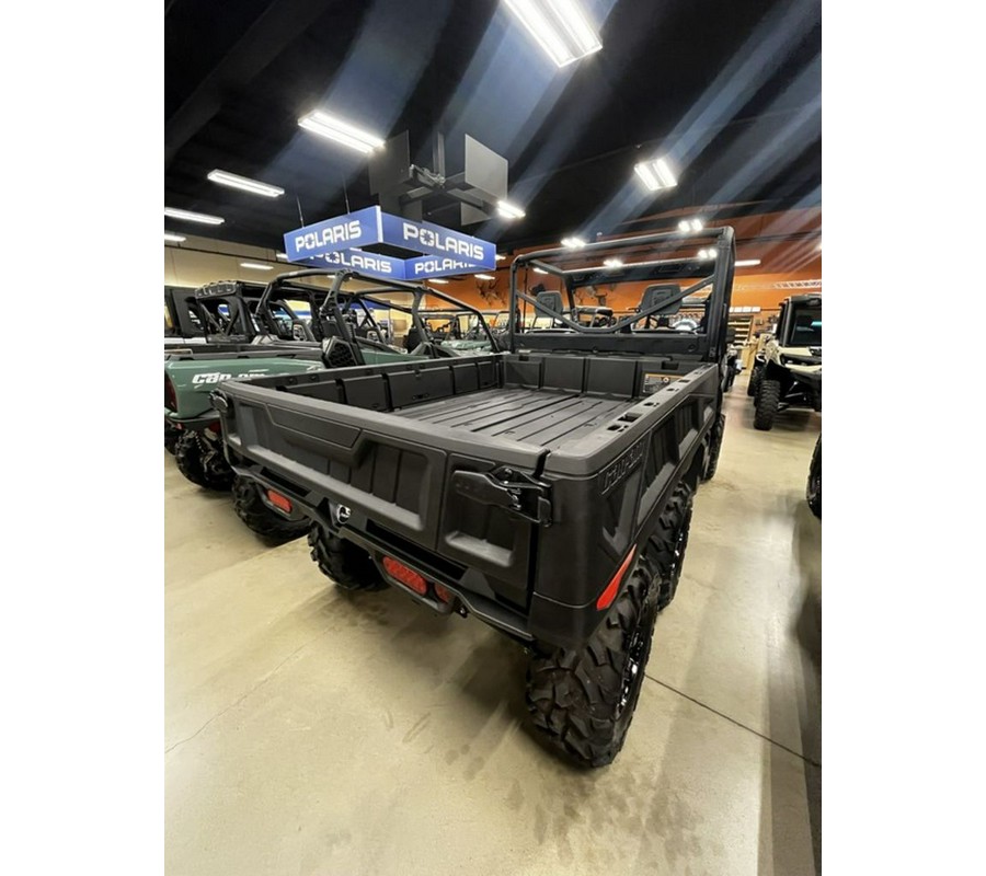 2026 Can-Am Defender 6X6 DPS HD10