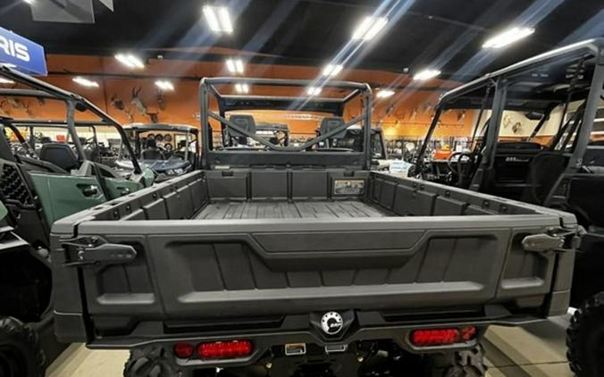 2026 Can-Am Defender 6X6 DPS HD10